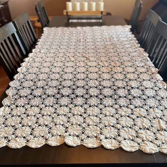 Vintage Handmade Cream Crochet Rectangle Floral Table Cloth - Picture 1 of 8